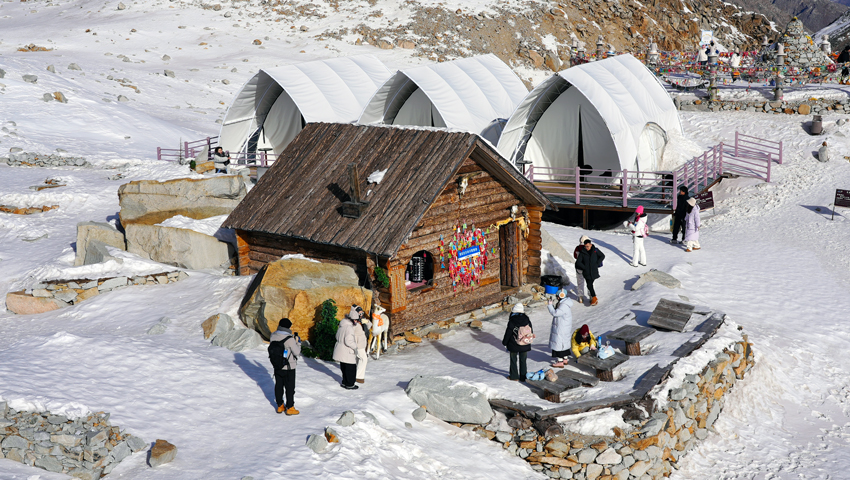 達古冰川關于執行淡季票務和開園時間的通告